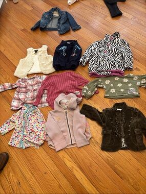 Girls Jacket and Sweater Bundle sizes 3-4
